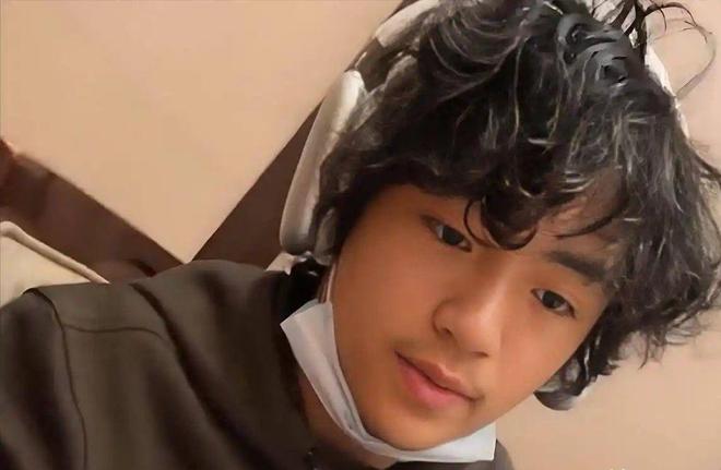 g6岁小儿子变挂件撒娇太粘人生父至今成迷麻将胡了2游戏入口张柏芝晒母亲节vlo(图20)